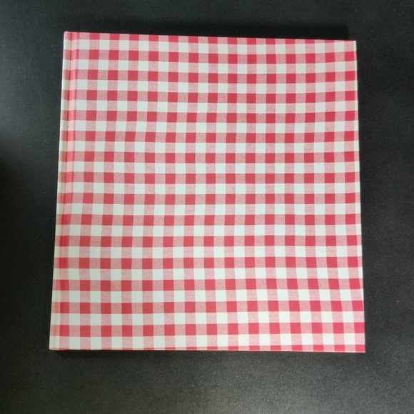 New Swedish Style: A Practical Decorating Guide - Picture 6 of 10